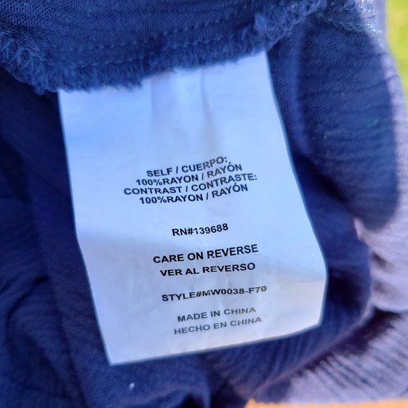 Cami Navy Blue Floral CRIMSON IN GRACE Sz M - Picture 8 of 9